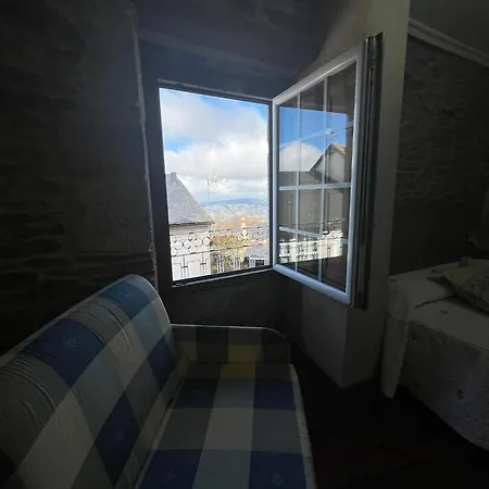 Guest house Caldelas Sacra-pension Rustica 3 Estrellas