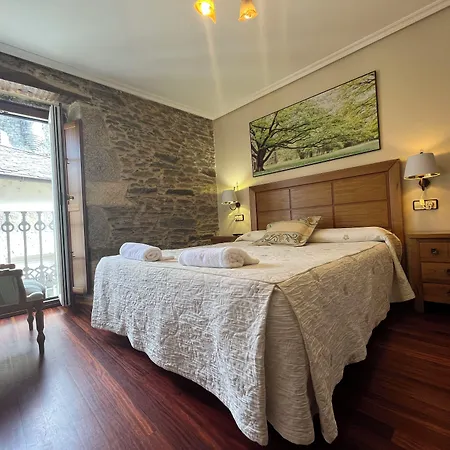 بيت ضيافة Casa Alberto كاسترو كالديلاس